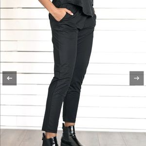 Zyia Black Everywhere Pants